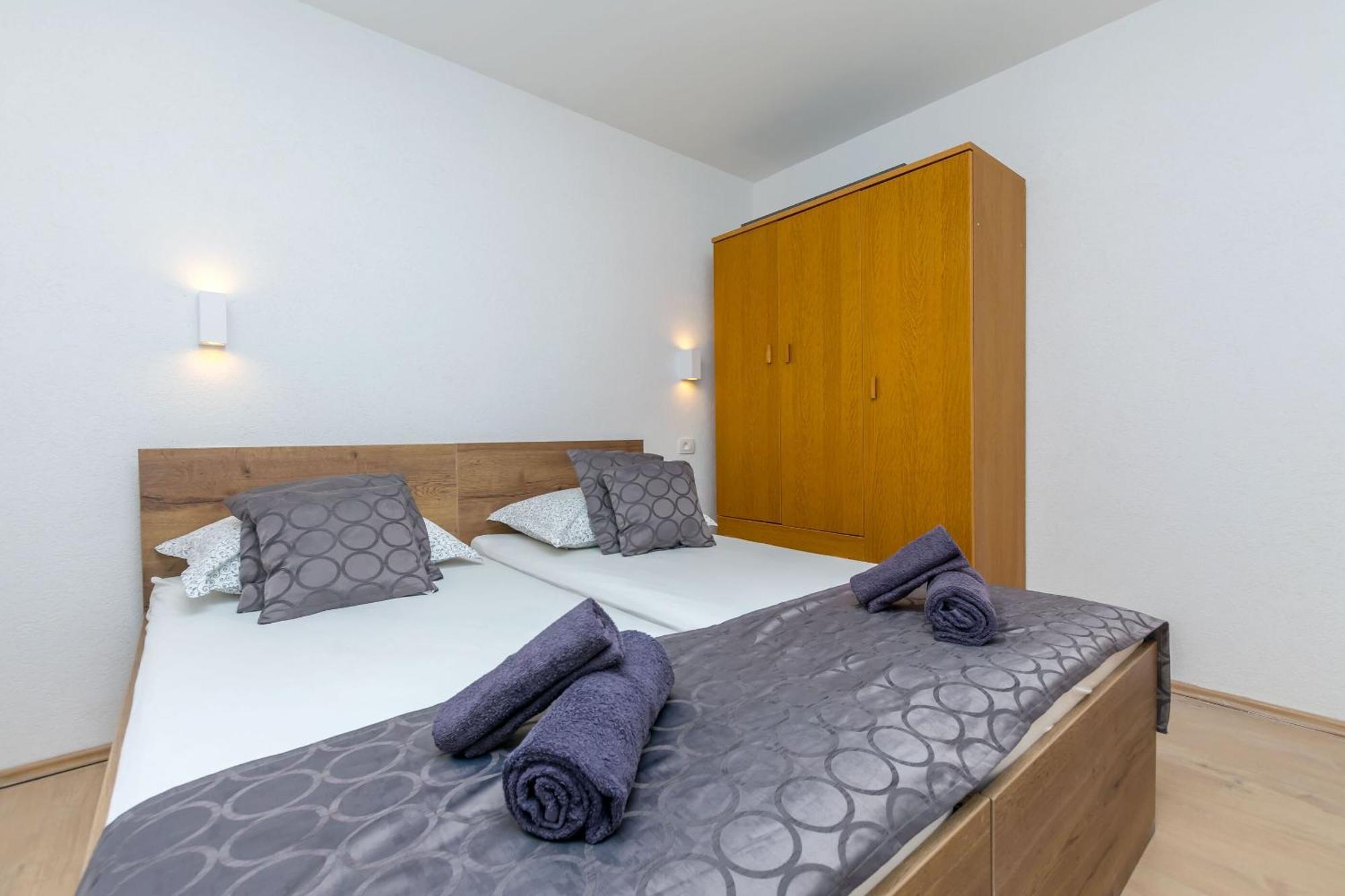 Apartments Mladen Дуче Экстерьер фото