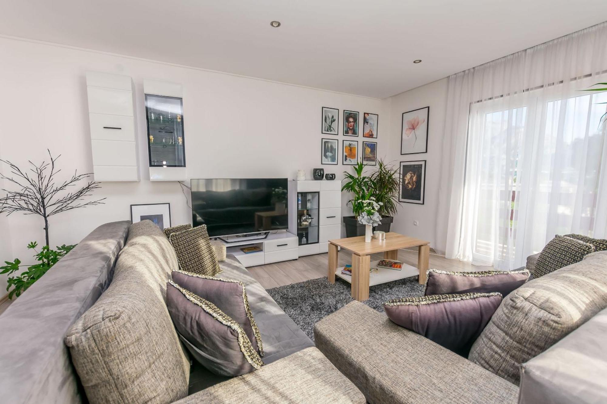 Apartments Mladen Дуче Экстерьер фото