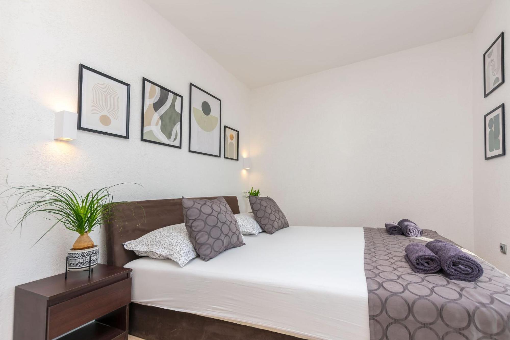 Apartments Mladen Дуче Экстерьер фото