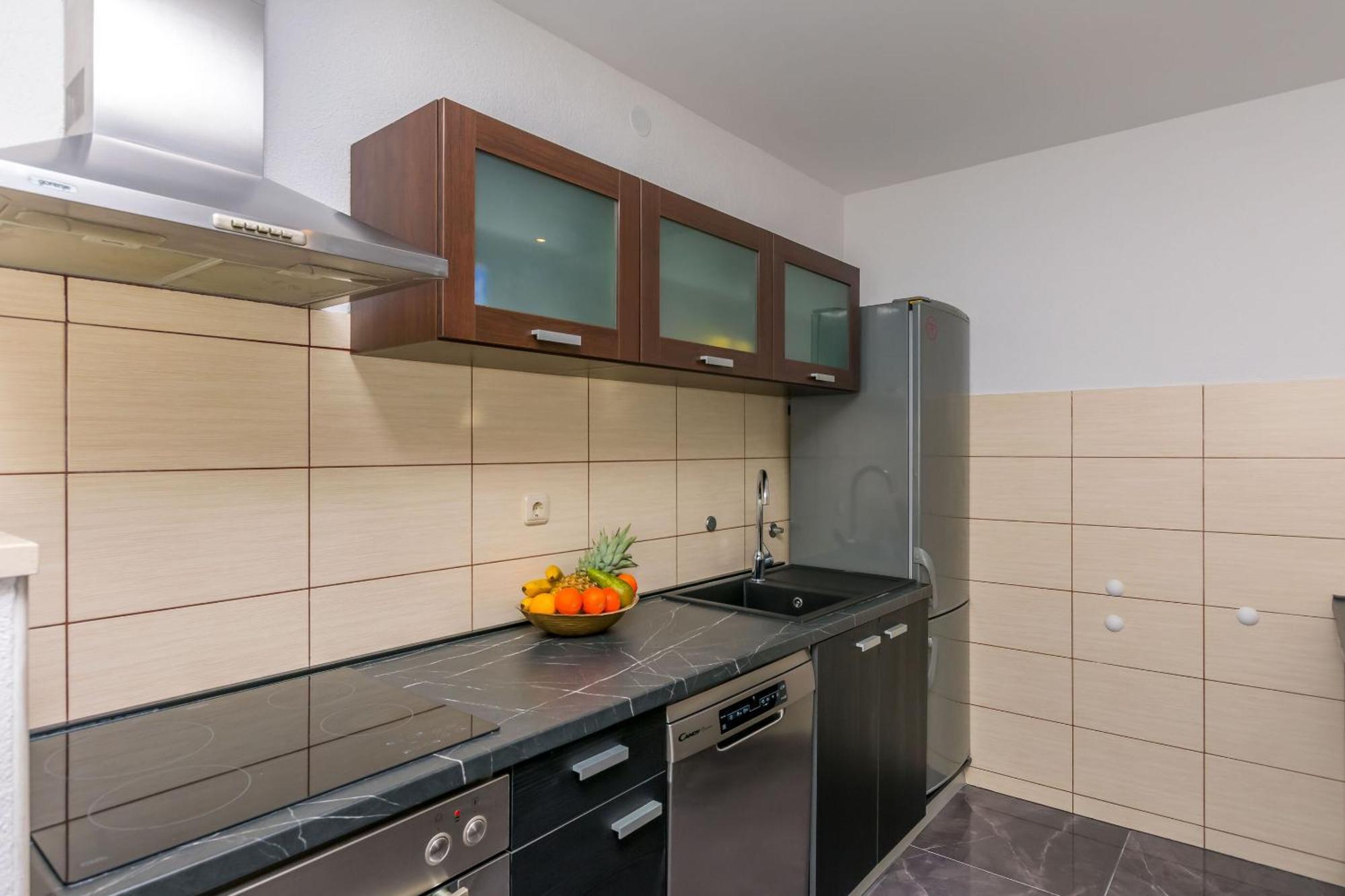 Apartments Mladen Дуче Экстерьер фото