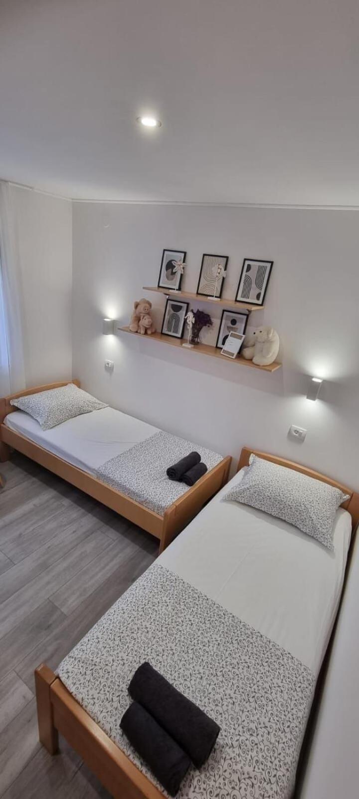 Apartments Mladen Дуче Экстерьер фото