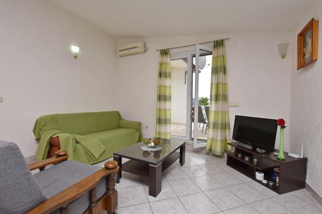 Apartments Mladen Дуче Экстерьер фото