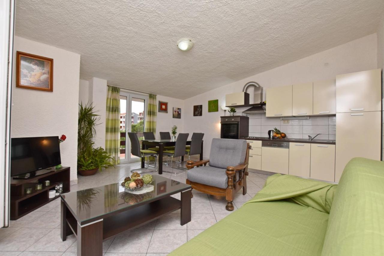 Apartments Mladen Дуче Экстерьер фото